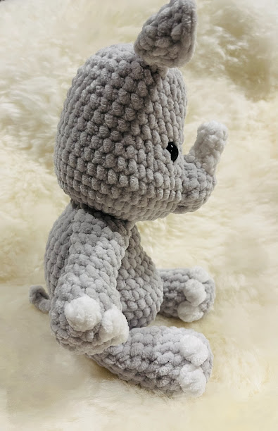 neushoorn zijkant