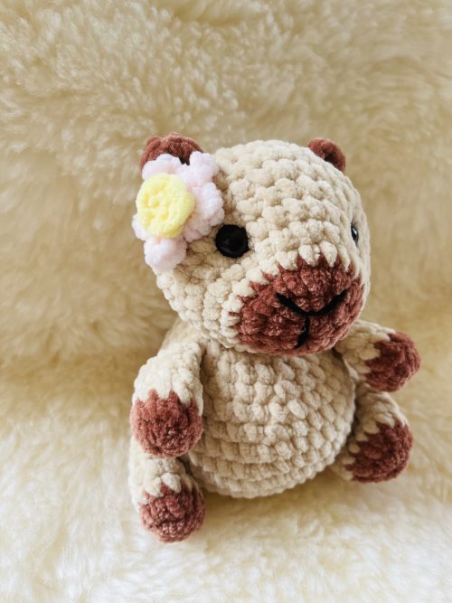 Capybara met bloemetje